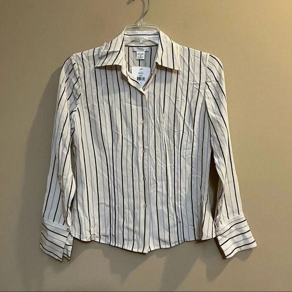 Andrea Viccaro NWT Women Small 100% Silk Button Front Shirt Classic Career - Picture 1 of 9